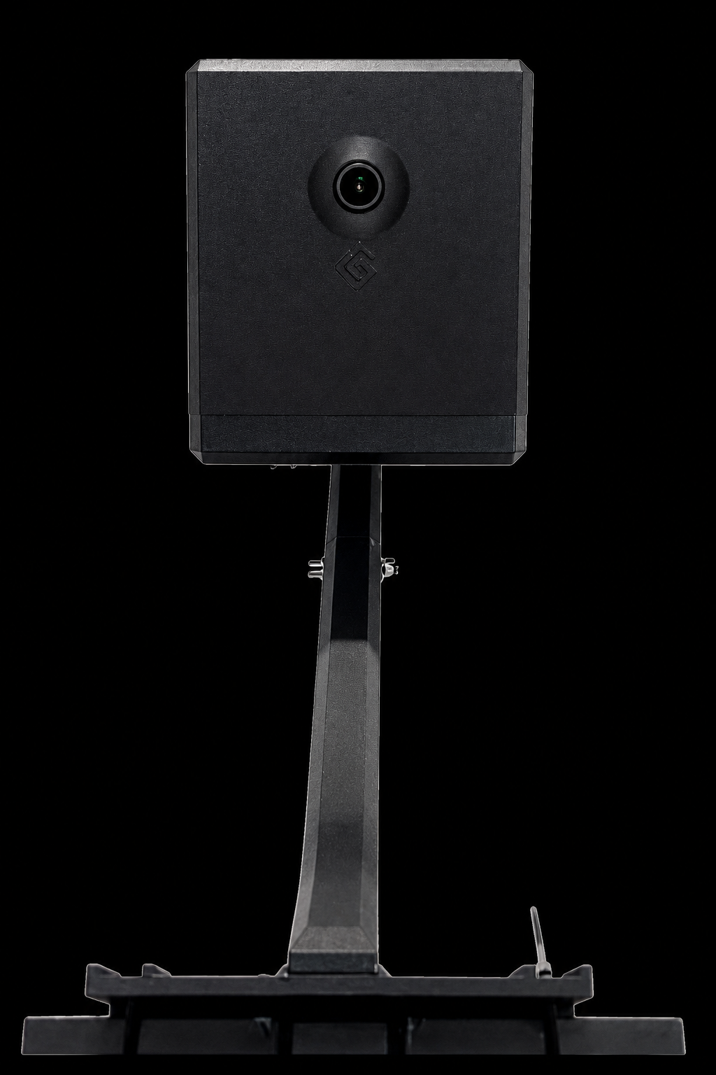 GAMETRAQ 6 AI padel camera front view with ceiling mount